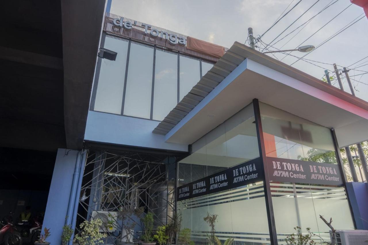 De'Tonga Hotel Medan Exterior photo